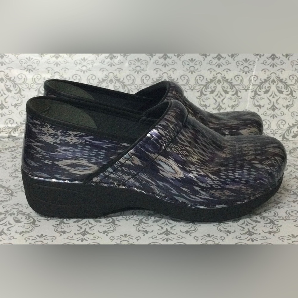 Dansko Xp 2.0 Professional Clog-Size 40 - image 3